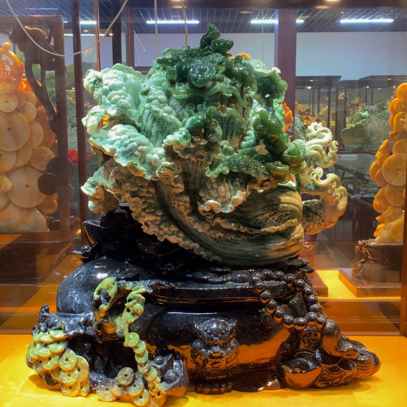 【闪购商品】未镶嵌蛇纹石玉摆件覆膜