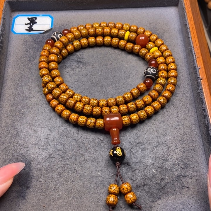 星月菩提吊坠菩提