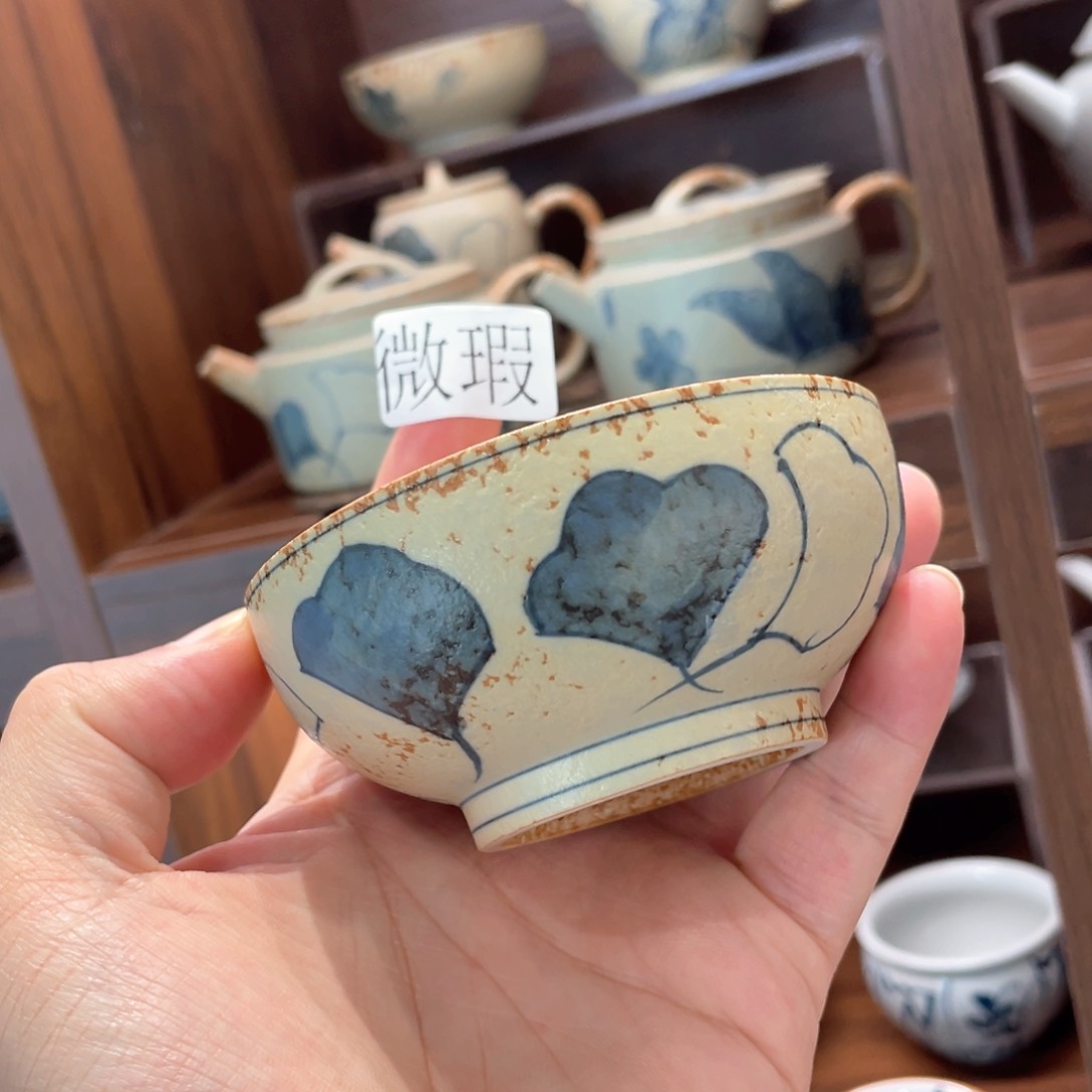 釉下手绘茶具微瑕