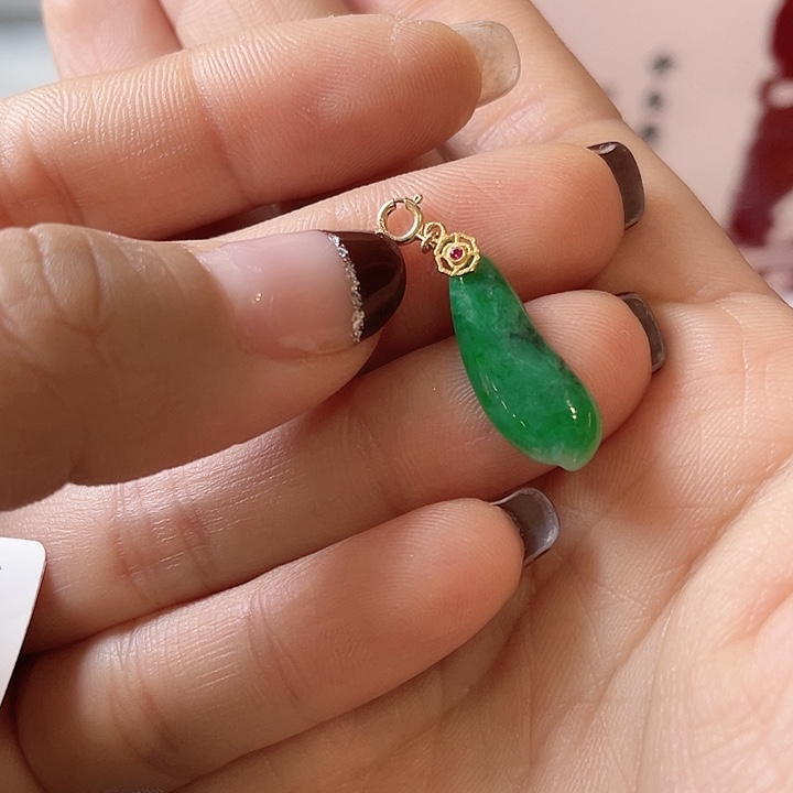 翡翠颈饰18K金镶嵌福瓜