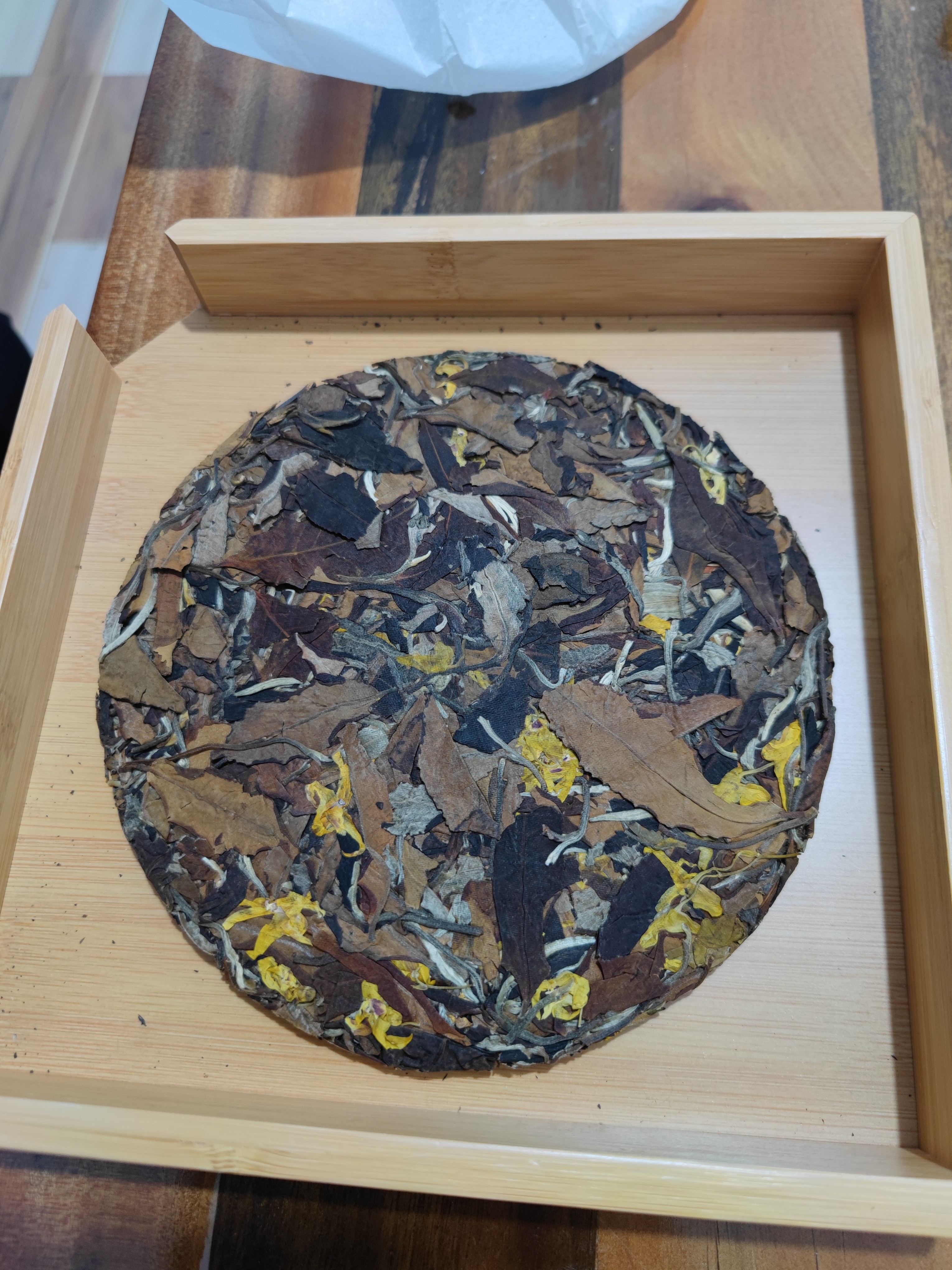 2021年班盆普洱茶357白茶饼