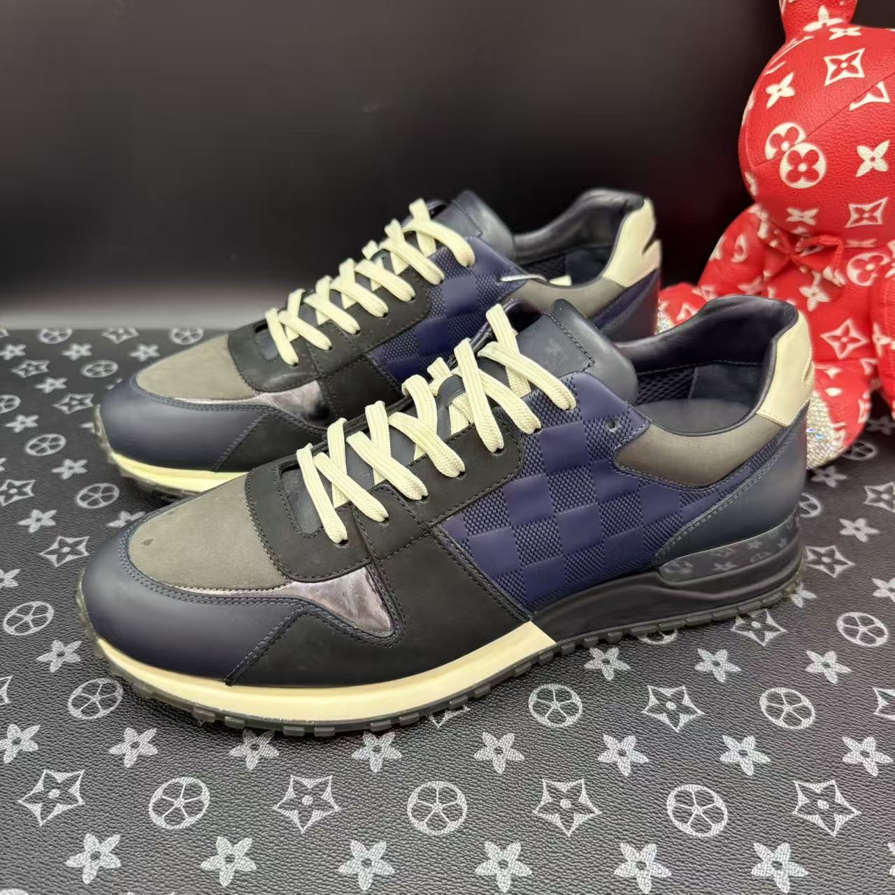 95新 LouisVuitton/路易威登 黑蓝棋盘格运动鞋41欧码 ddm2875