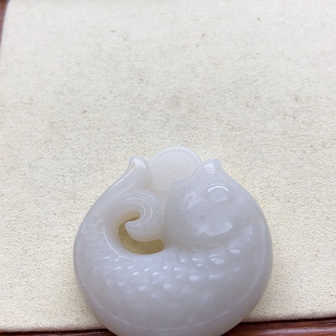 【闪购商品】石英质玉手镯未镶嵌  B白月光锦鲤