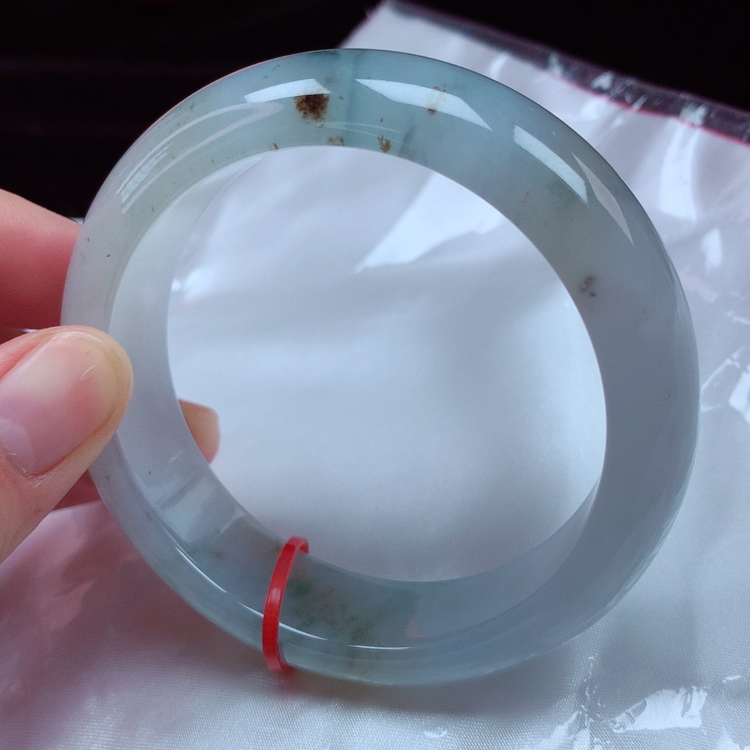 翡翠手镯未镶嵌58=59圈