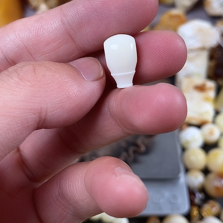 未镶嵌琥珀裸石我