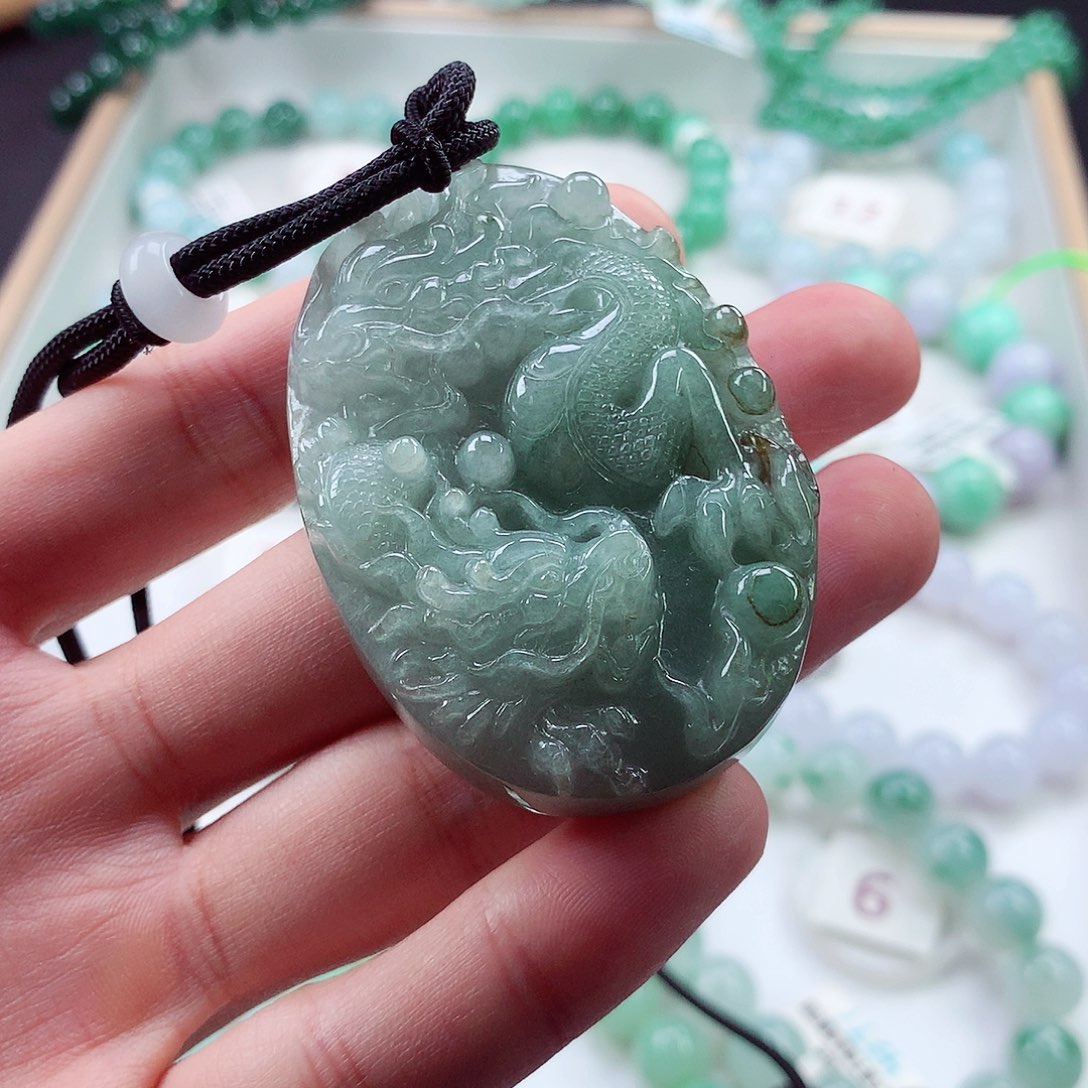 翡翠毛衣链未镶嵌