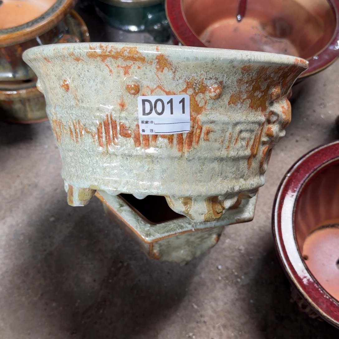 为***队紫砂花盆011       