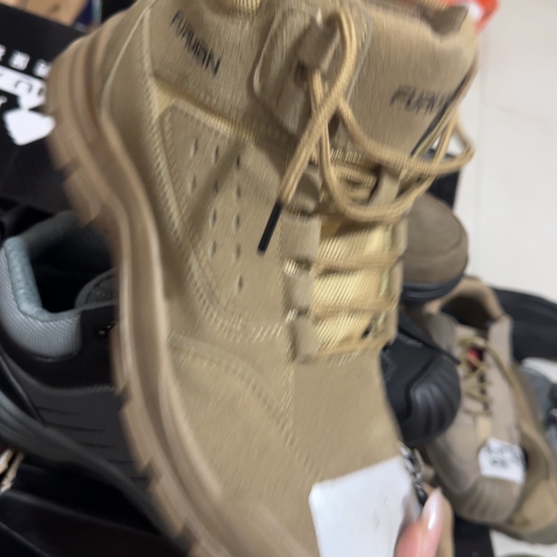 43码高帮卡其马丁靴实心底高货（鞋垫