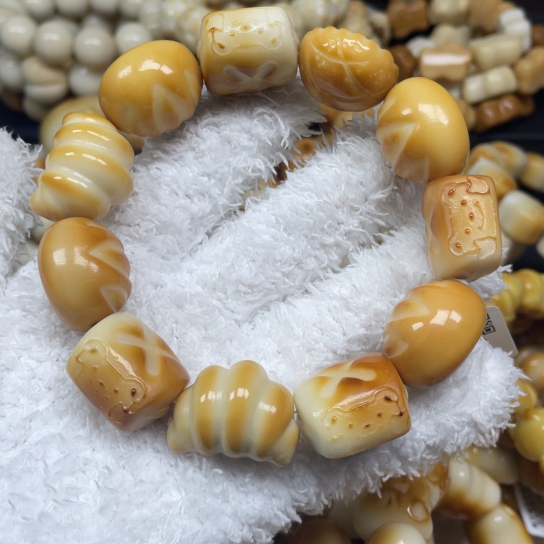 菩提根/象牙果手串12.31.7瑕面包