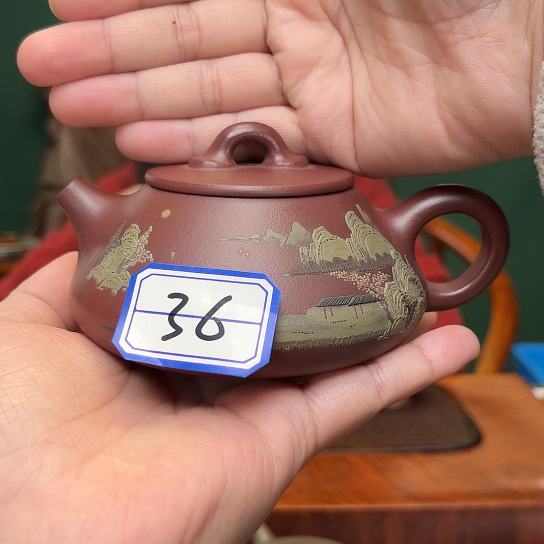 紫砂茶壶泥绘山水