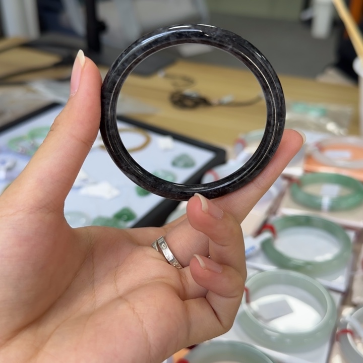 未镶嵌手镯翡翠乌鸡