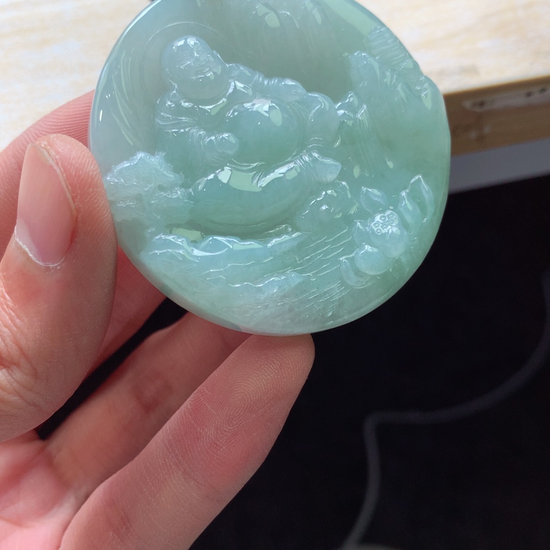 翡翠颈饰未镶嵌吊坠