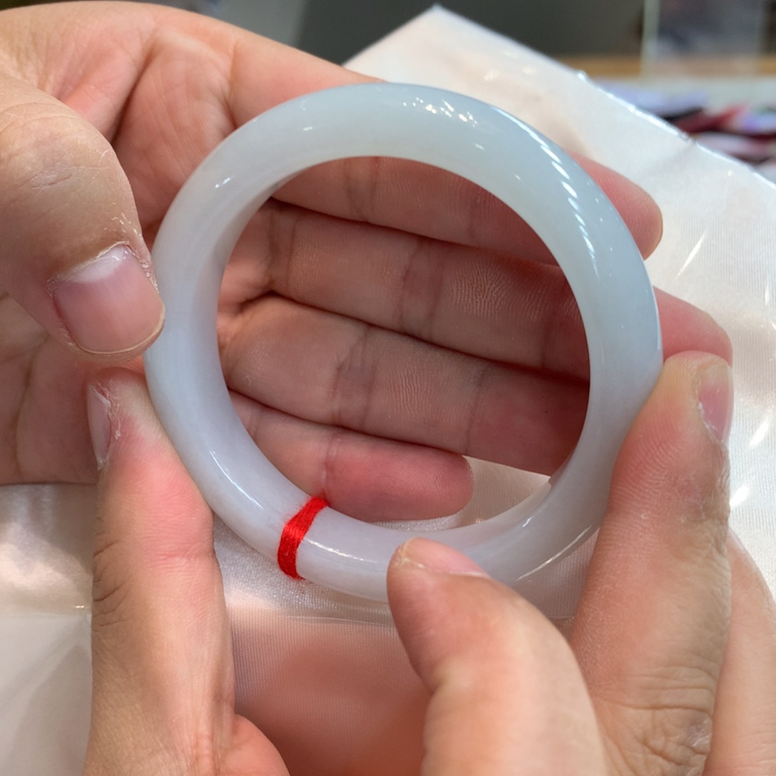 翡翠未镶嵌手镯手镯