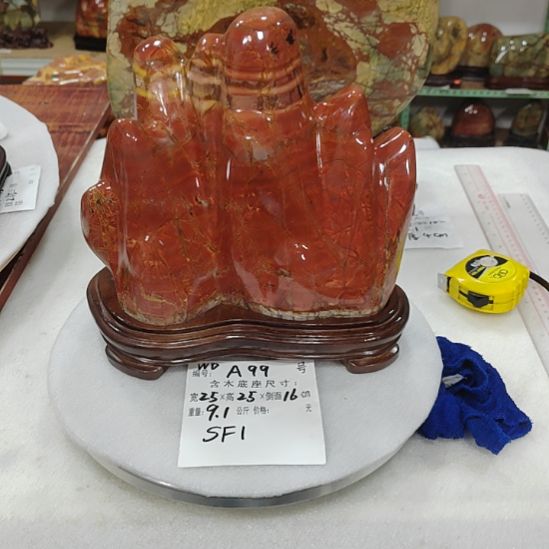 清***来石材乳源彩色石头摆件