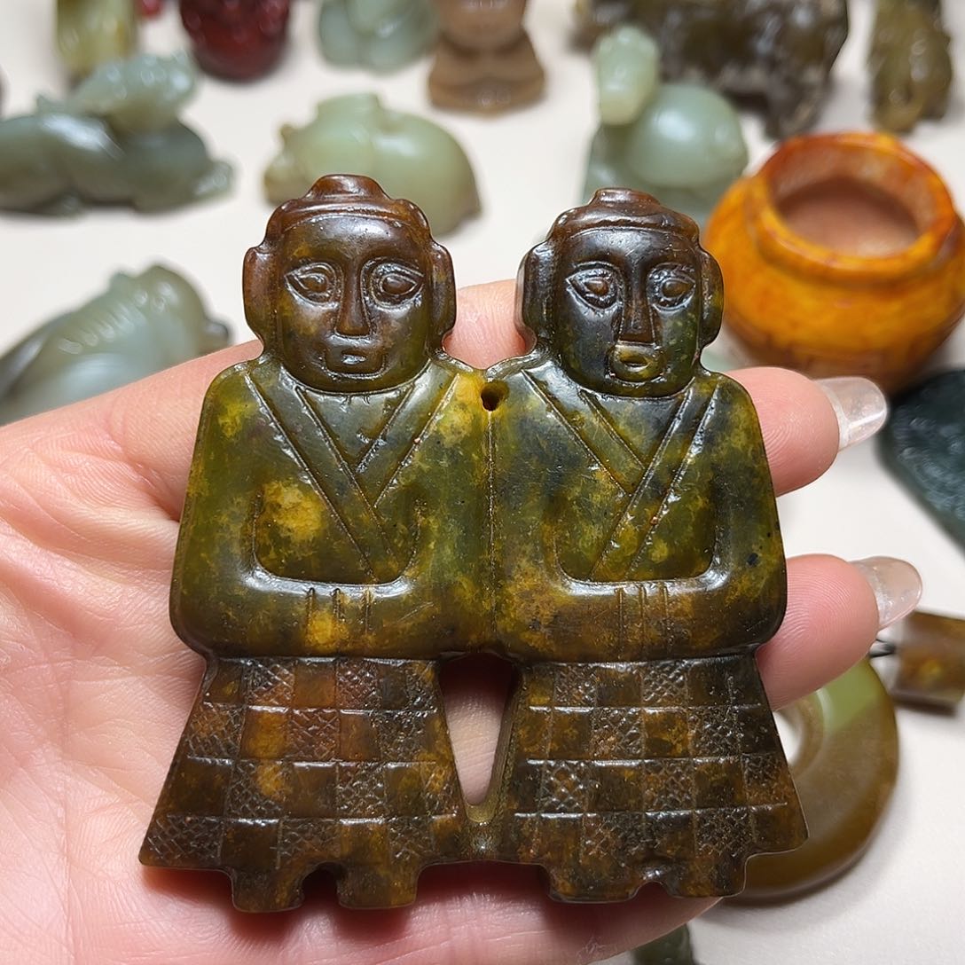 白玉菩提吊坠白玉菩提吊坠