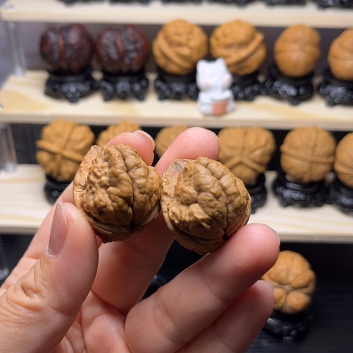 文玩核桃吊坠8w羊头蟾