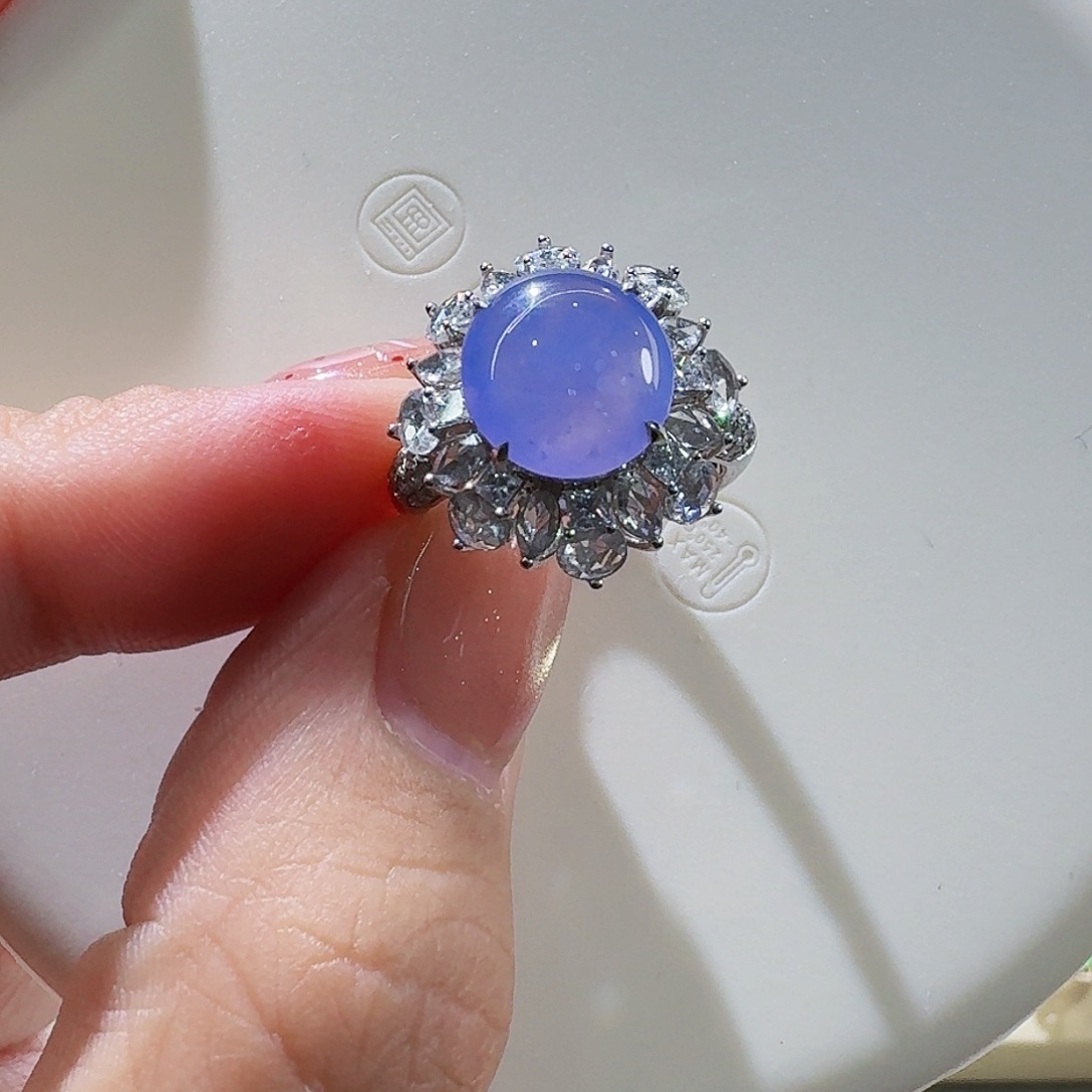 翡翠颈饰18K金镶嵌N****?戒指