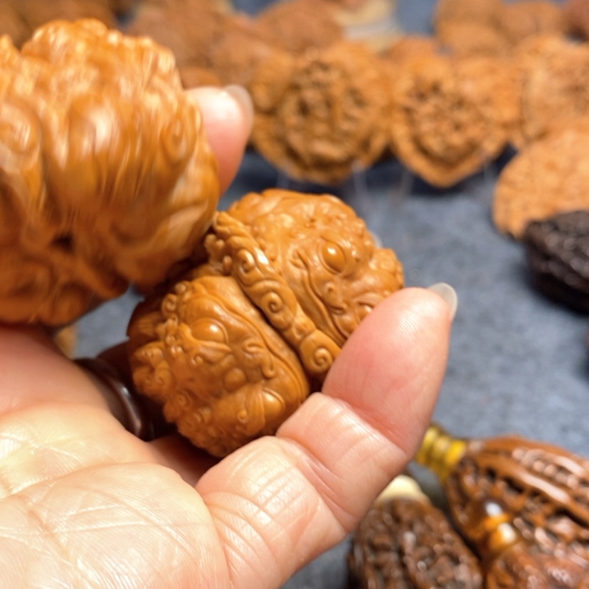 【闪购商品】吊坠五线菩提?核桃雕刻