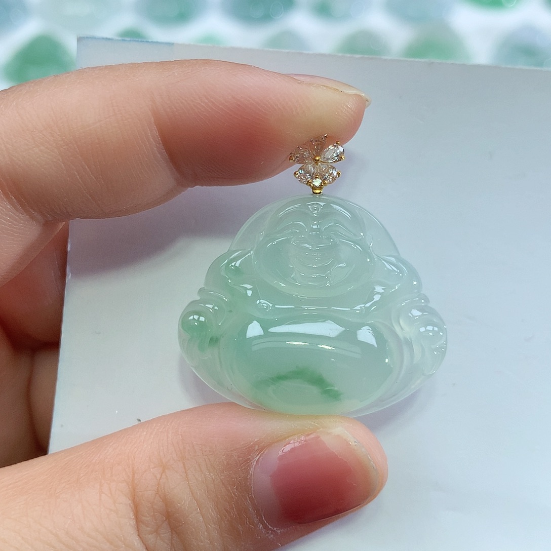 翡翠18K金镶嵌颈饰佛公