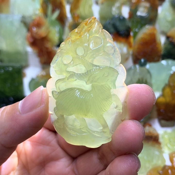 蛇纹石玉珠宝半成品未镶嵌