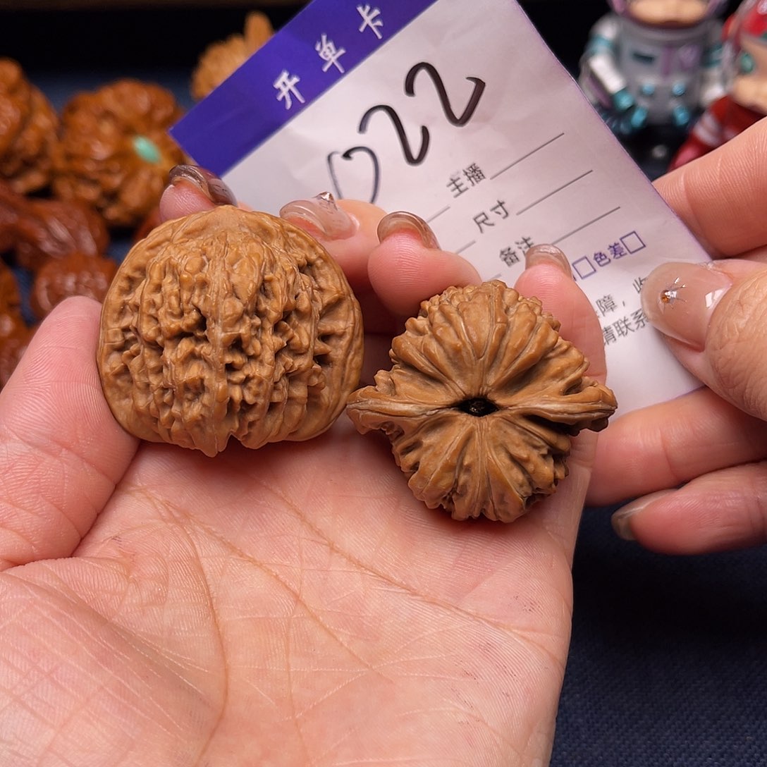 文玩核桃吊坠四座楼39