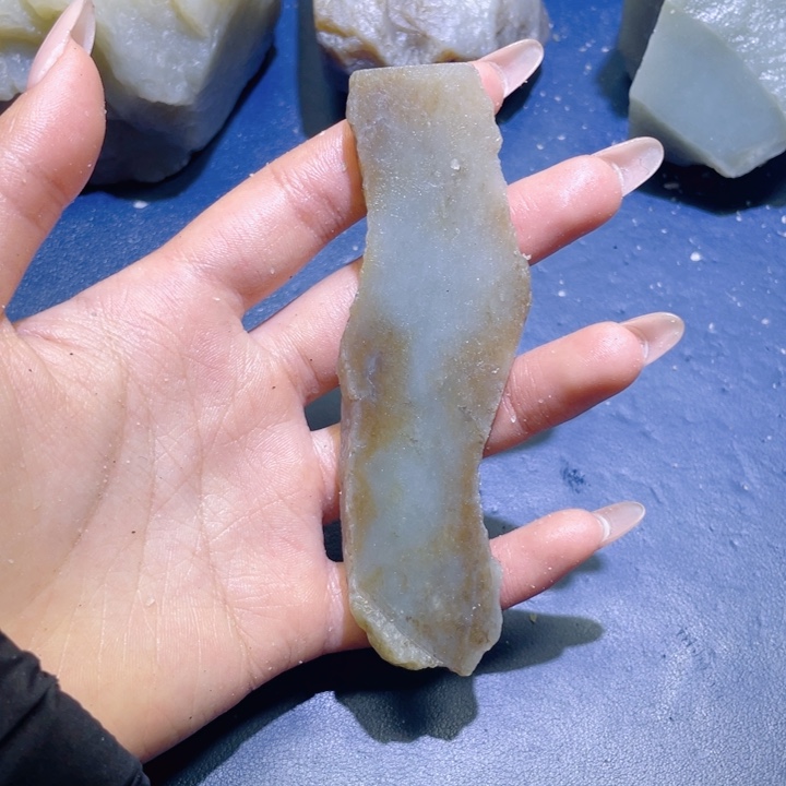 和田玉未镶嵌珠宝半成品