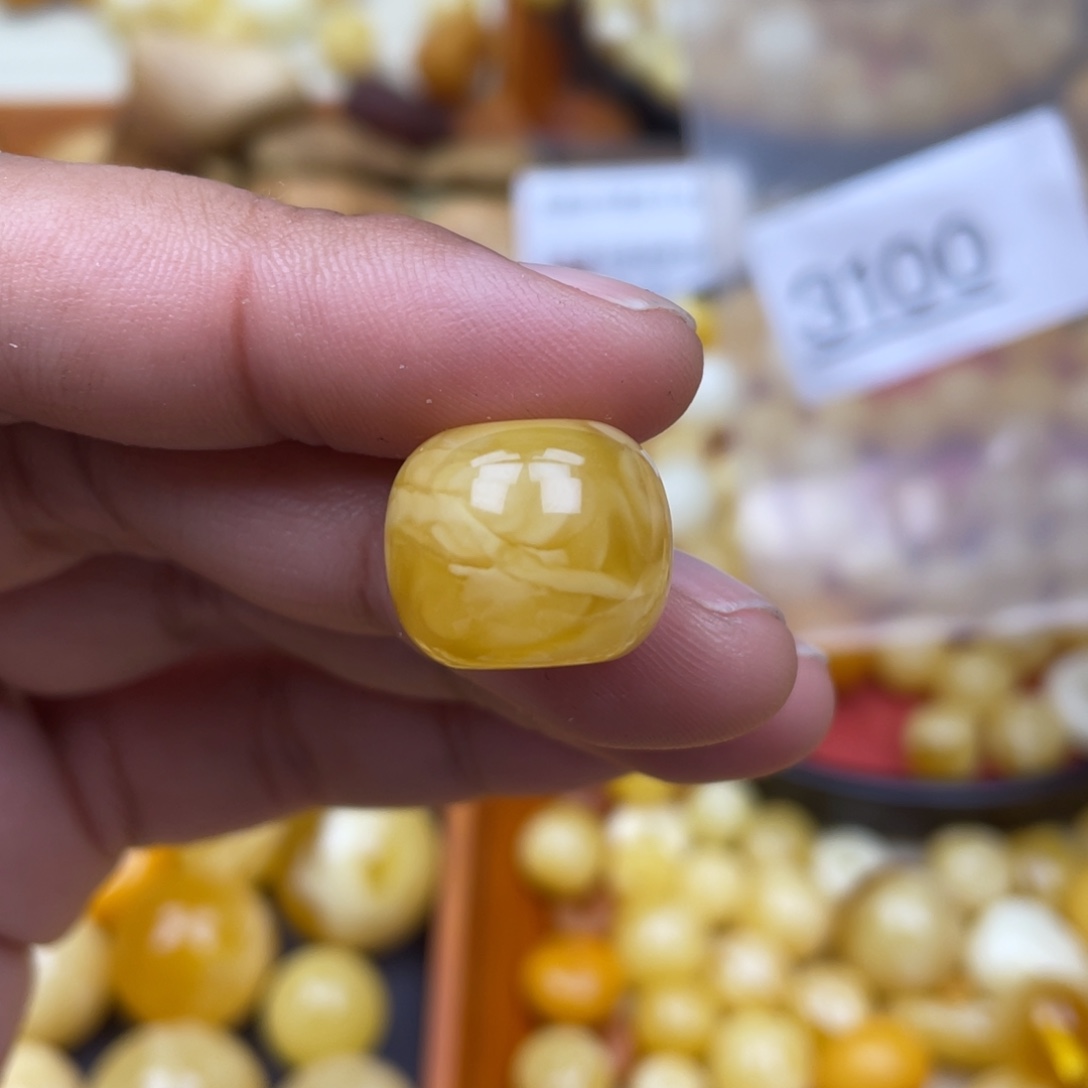 琥珀珠宝奇石未镶嵌16.8