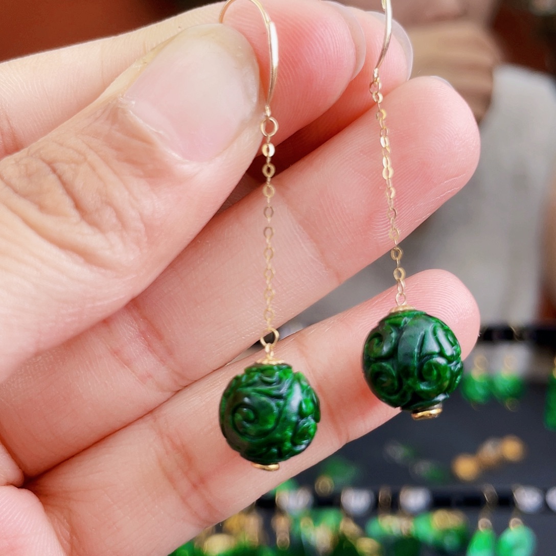 翡翠18K金镶嵌耳饰