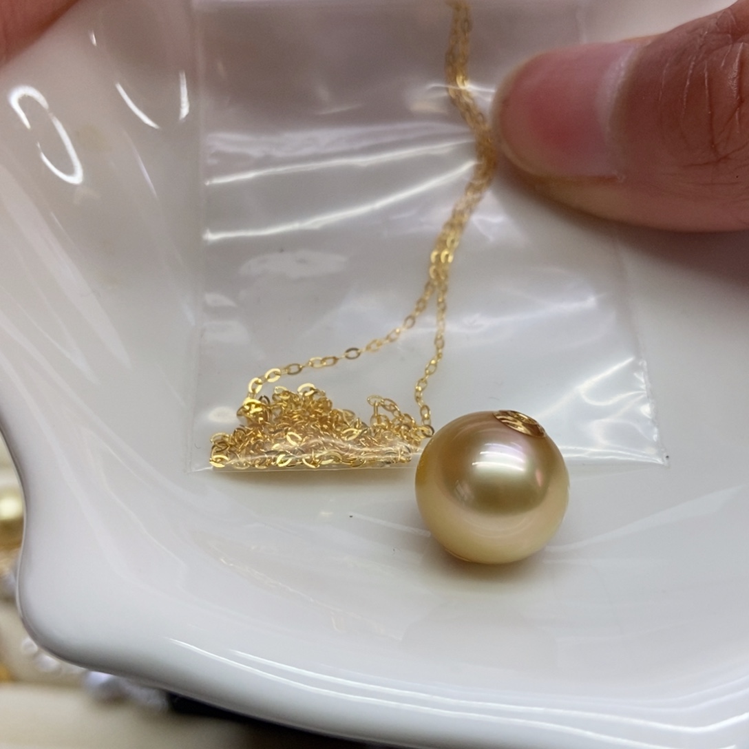 海水珍珠吊坠(赠链)18K金镶嵌