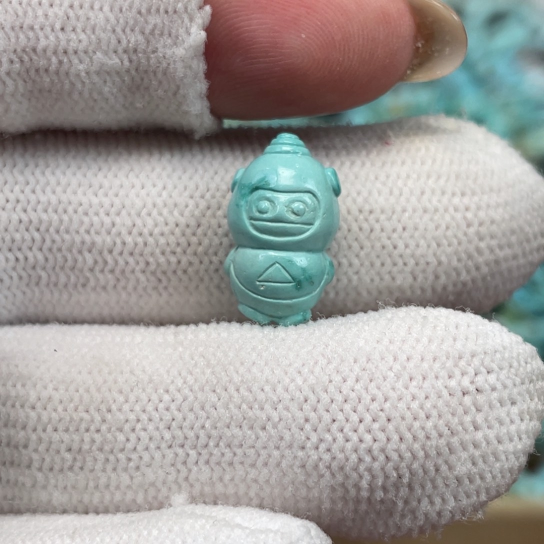 绿松石未镶嵌挂件