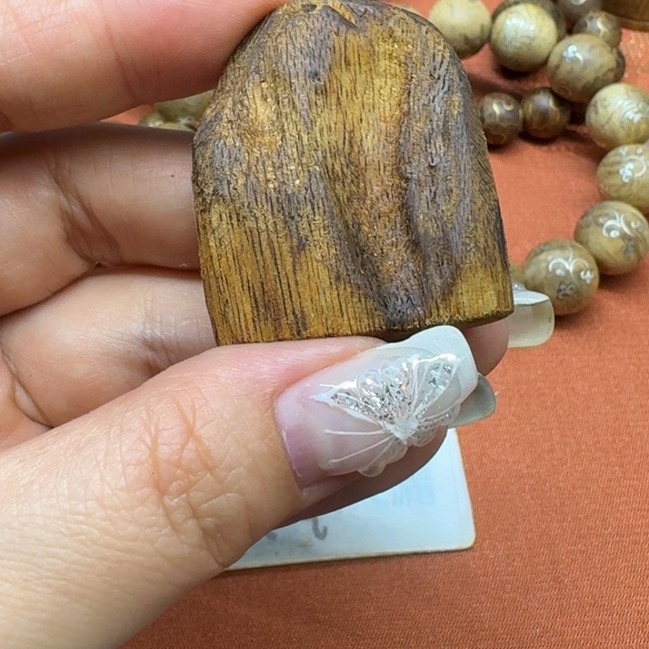 大叶紫檀（黑酸枝木类）