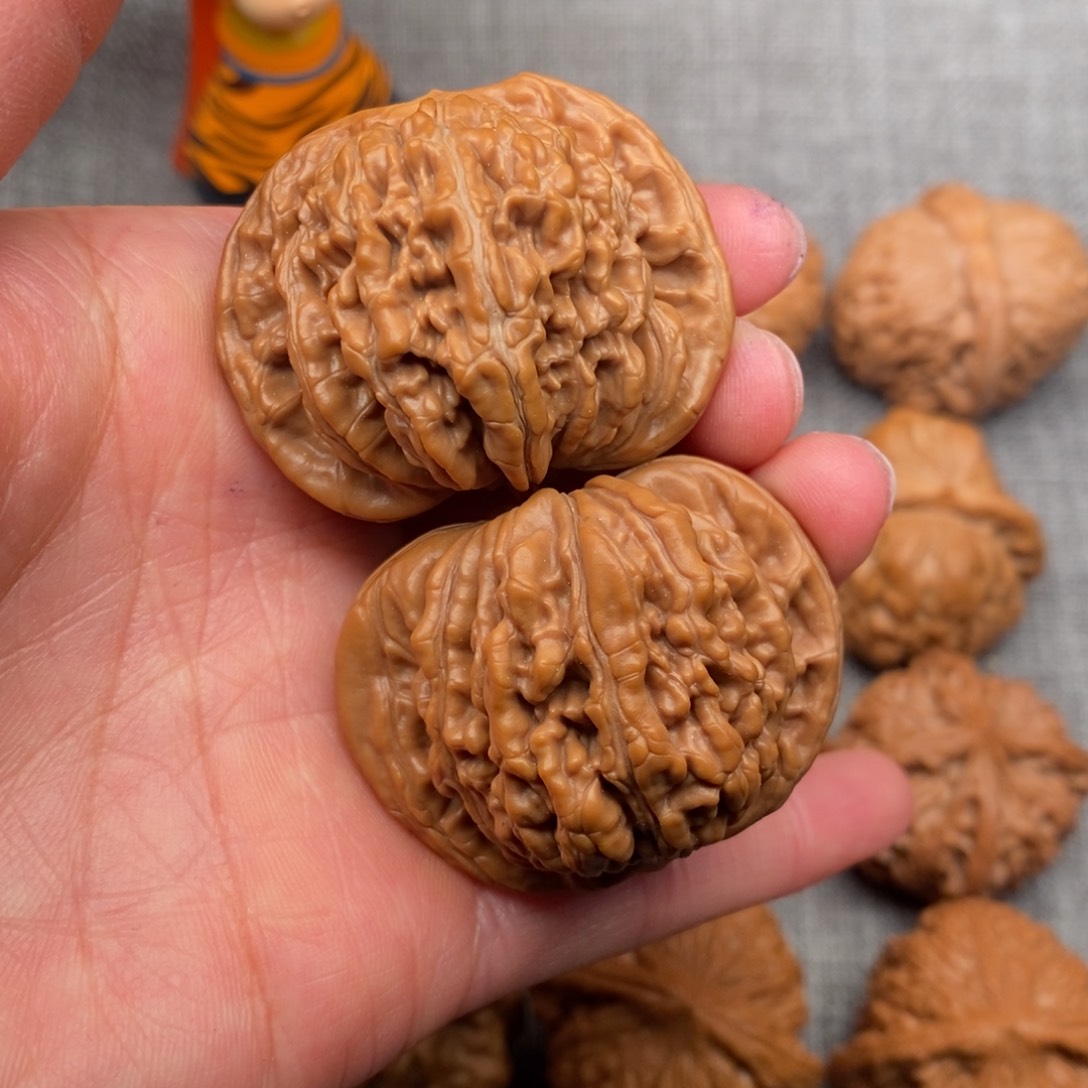 文玩核桃把件44平谷楼