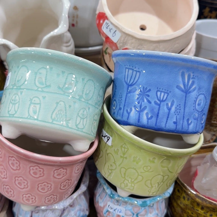 凑9块包邮，有孔花盆