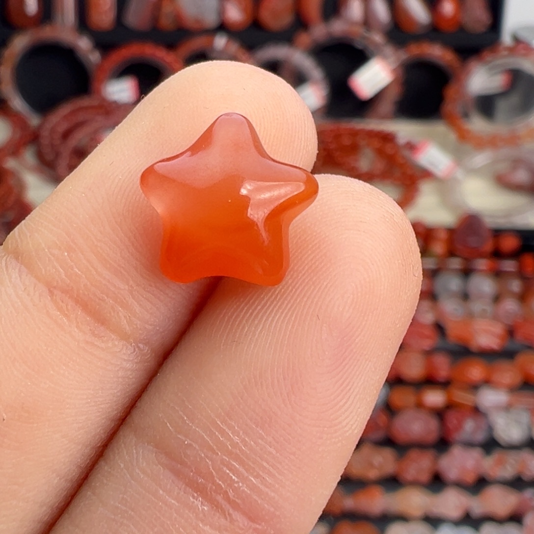 南红玛瑙未镶嵌颈饰星星