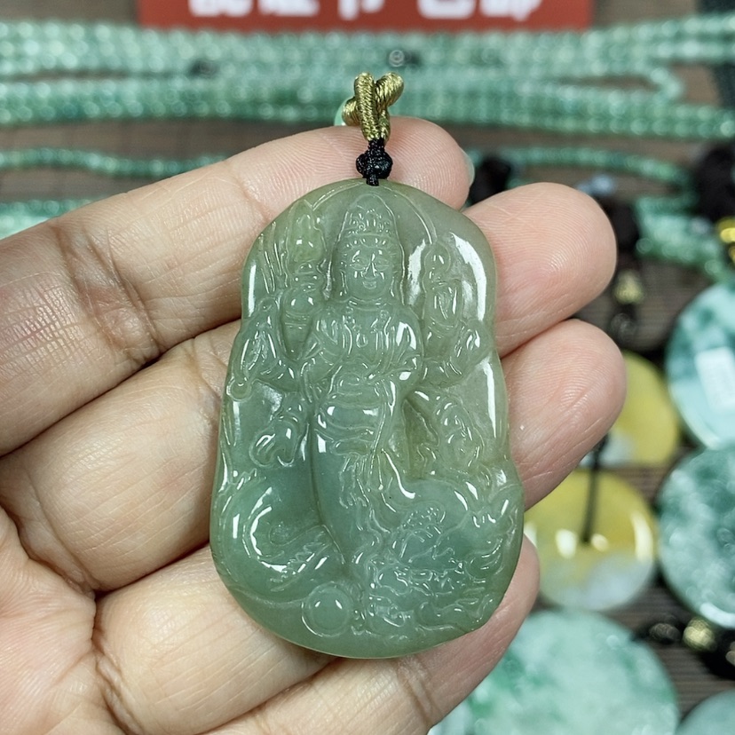 【闪购商品】翡翠颈饰未镶嵌玉吊坠翡翠玉随性御龙千手观音