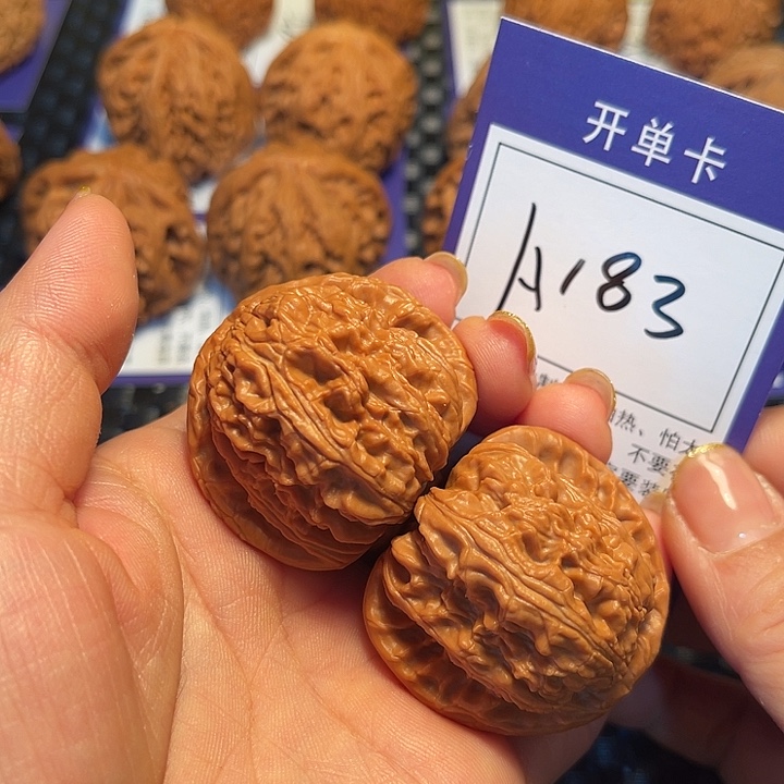 把件桃核41狮子A183