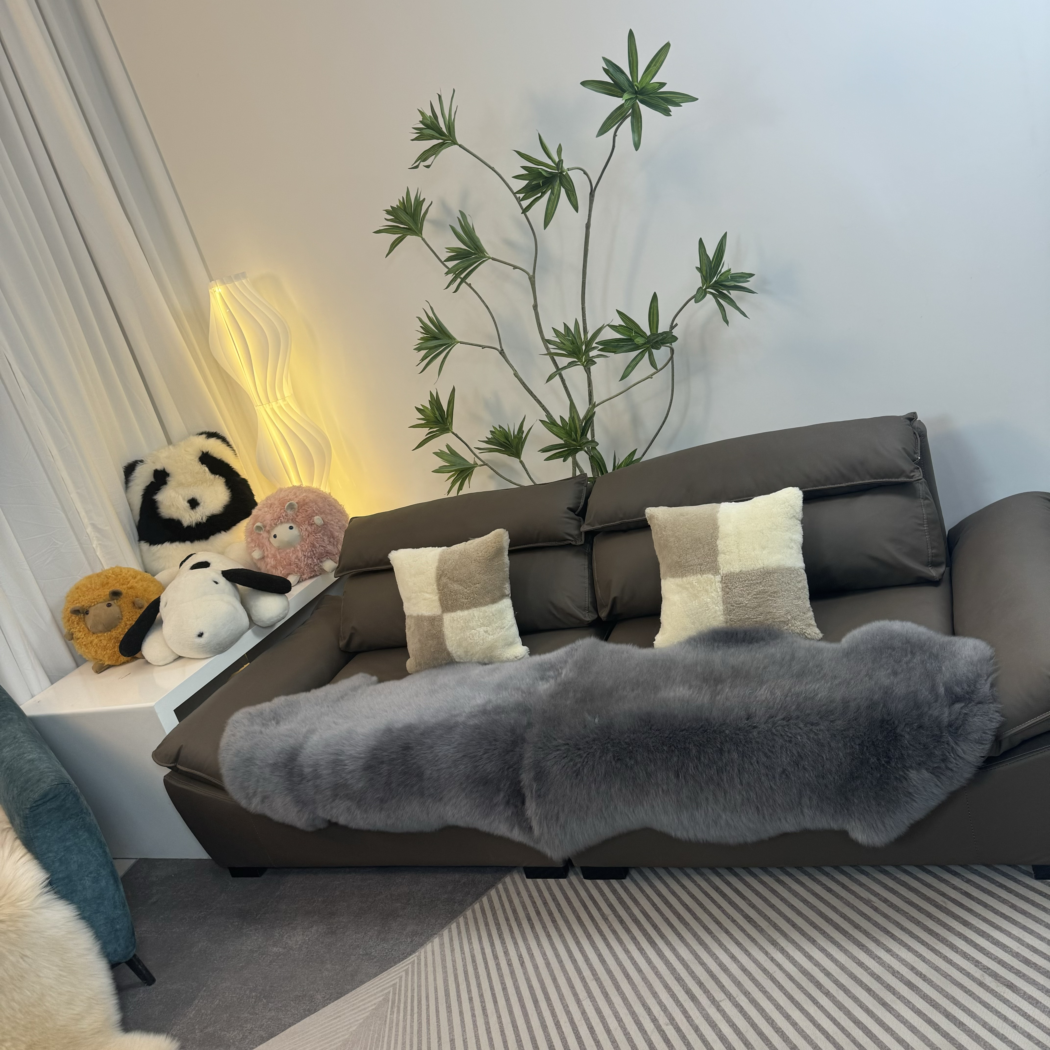 高级灰色双拼高端羊皮毛沙发垫可爱卧室连皮毛长200cm（±5cm）