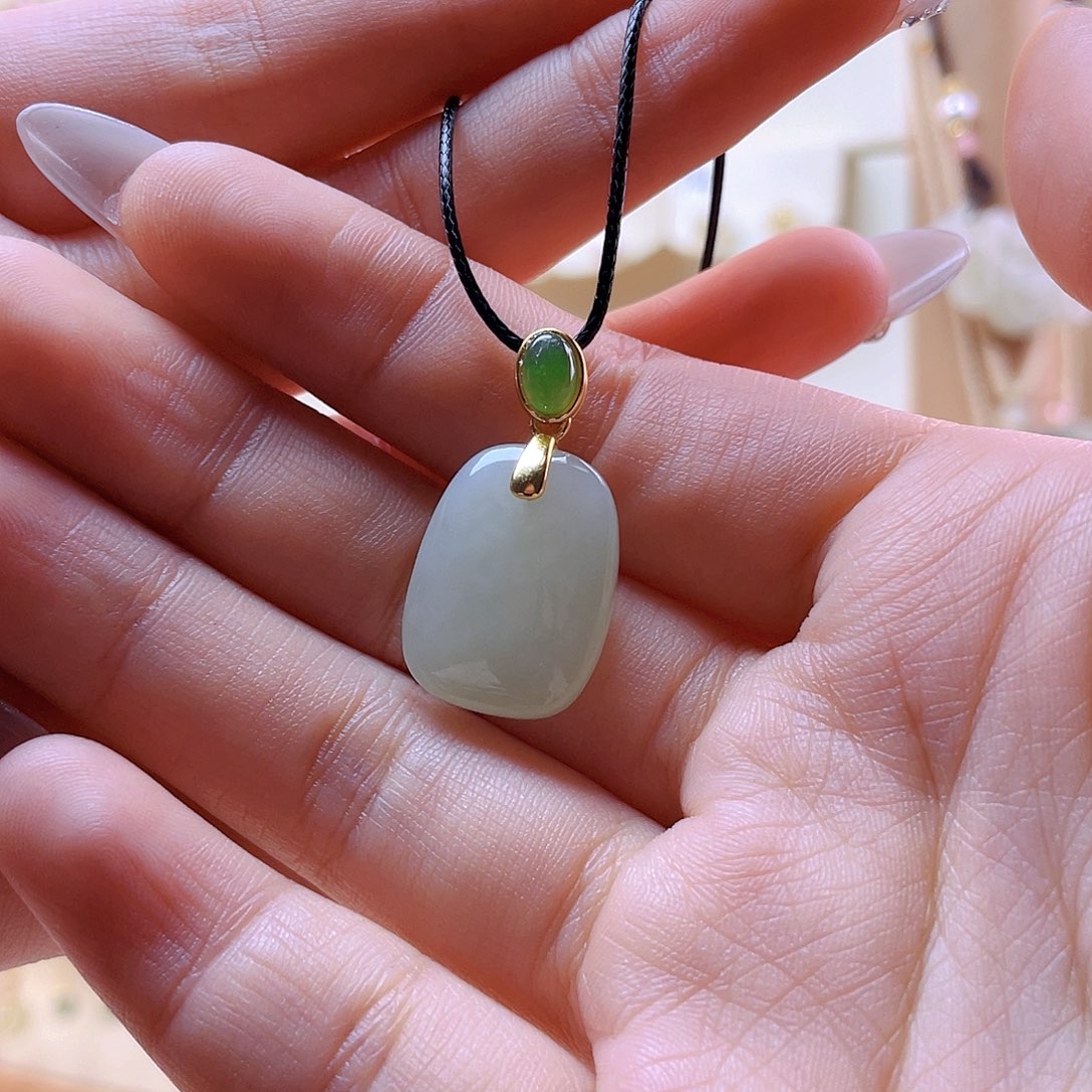 和田玉吊坠(赠链)银S925镀金镶嵌?***了