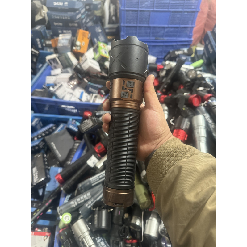 【微瑕一组电池】G530【苍龙MAX】铝合金大功率变焦强光户外手电筒