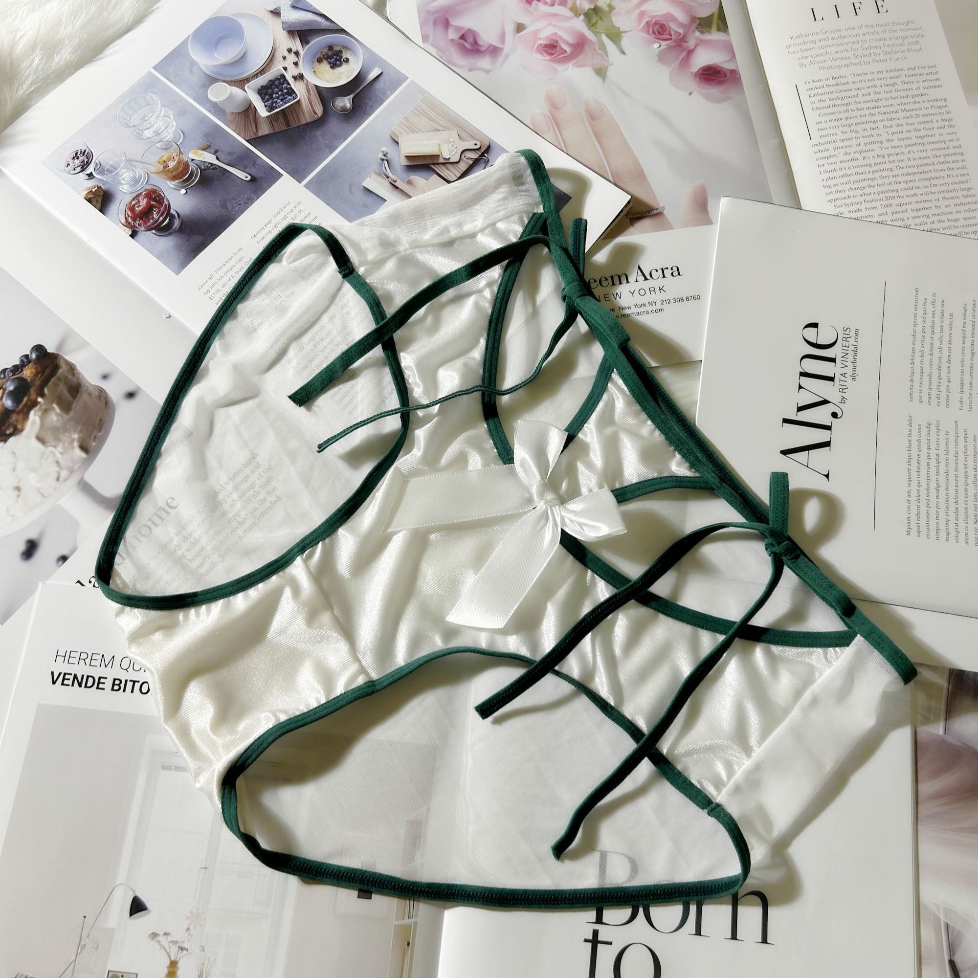  140-170斤网红时尚日系阳光舒适透气性感大码中腰薄款蕾丝内裤