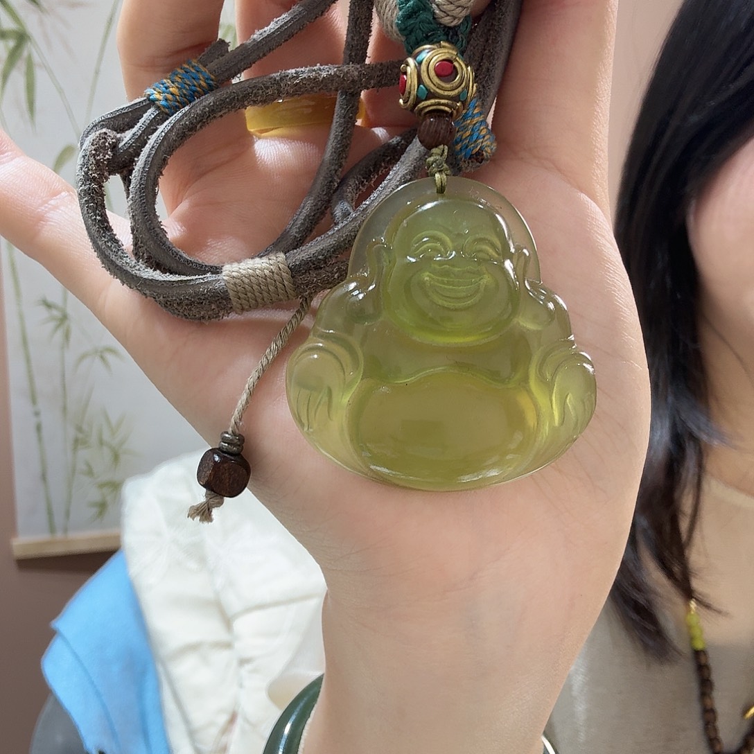 ٨***٨蛇纹石玉未镶嵌颈饰