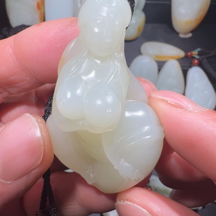 和田玉颈饰未镶嵌章**r