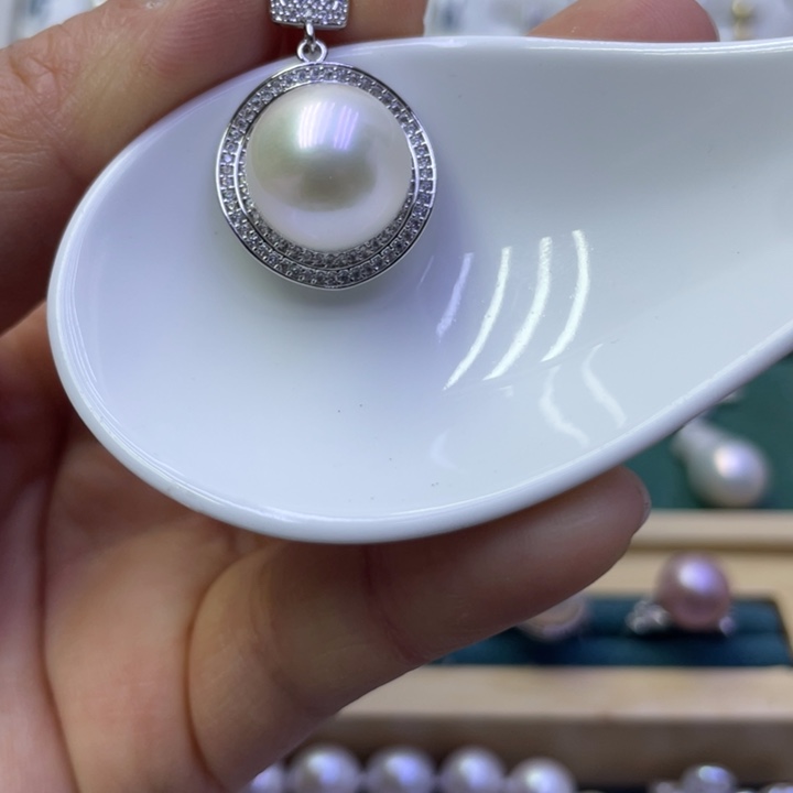 淡水珍珠吊坠(不含链)合金