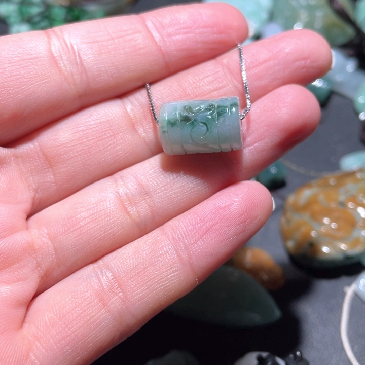 【闪购商品】翡翠颈饰未镶嵌天然翡翠