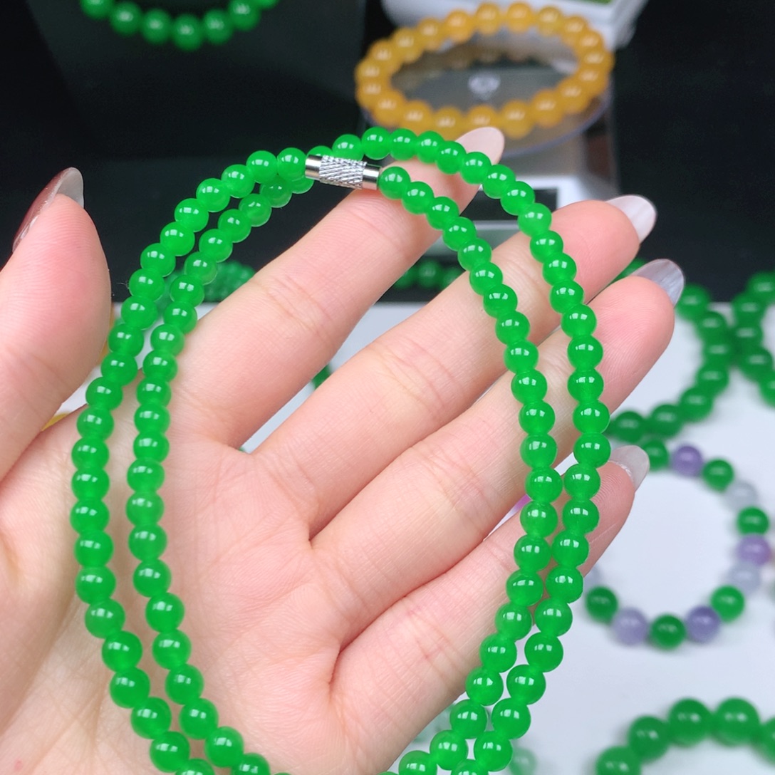 花***山一物一拍，卡5阳绿色项链108颗