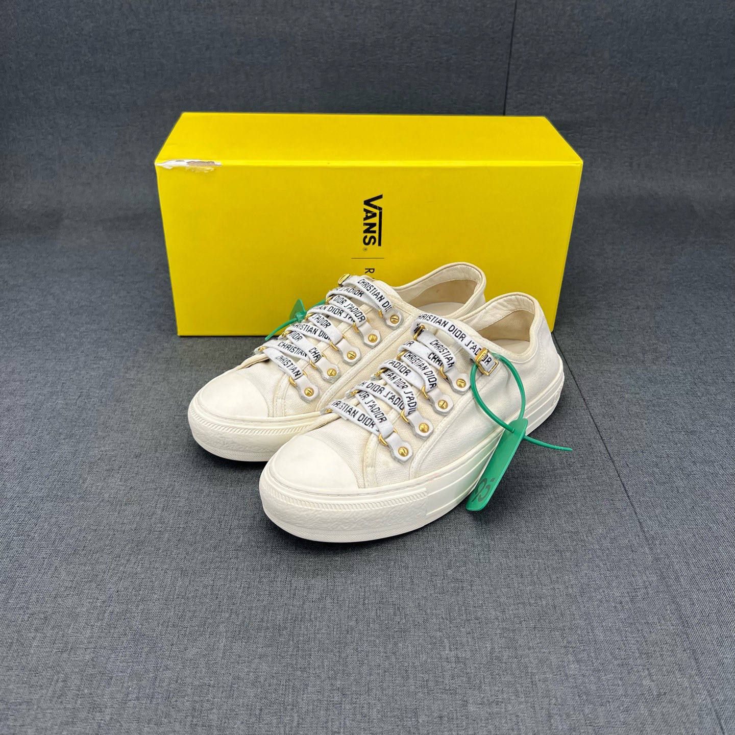 90新 DIOR/迪奥 dior walk 白 板鞋 码数 37.5 配盒