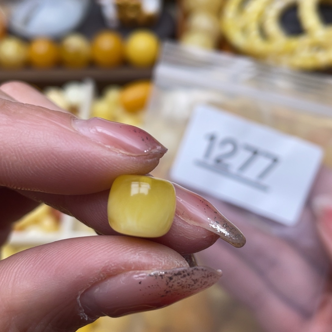 蜜蜡珠宝奇石未镶嵌10.2