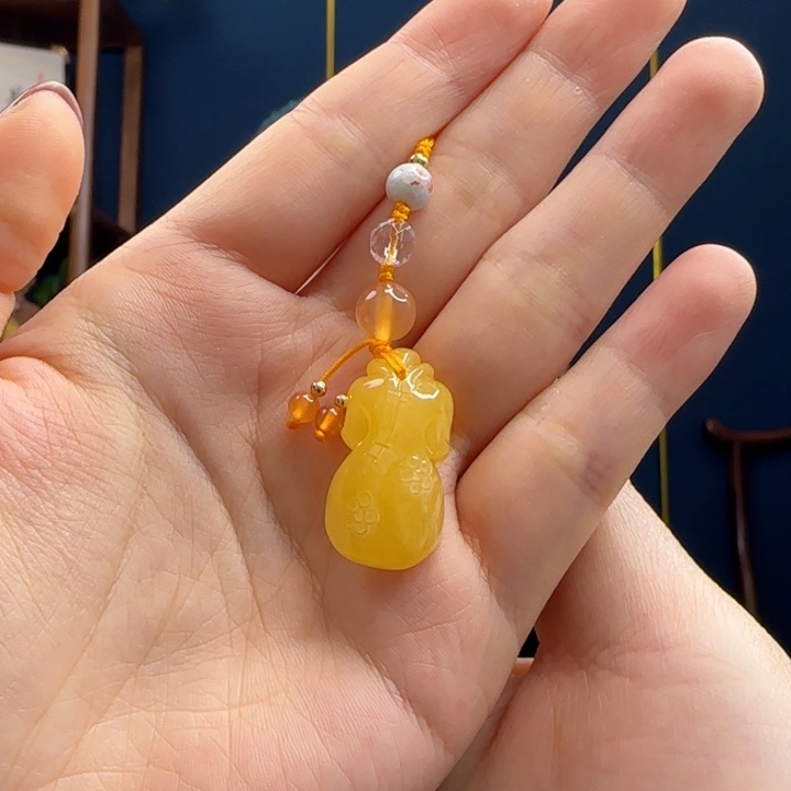 蜜蜡吊坠(赠链)未镶嵌