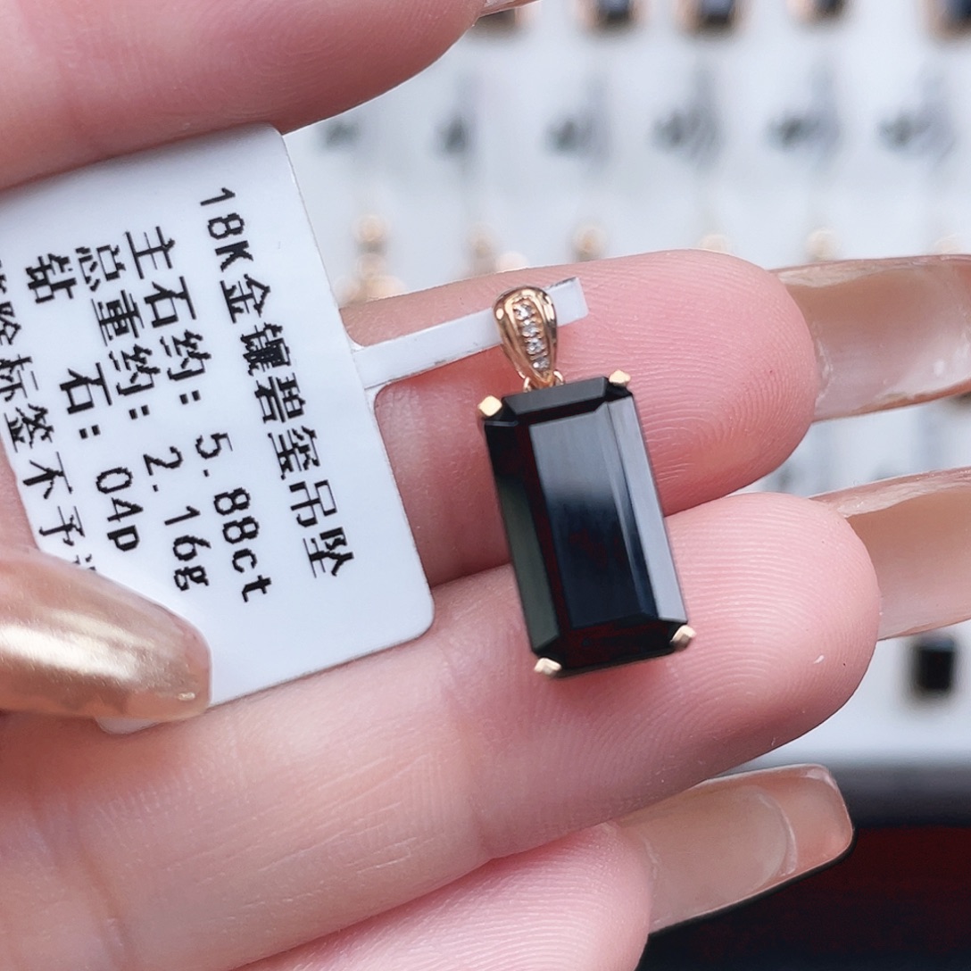 碧玺吊坠(不含链)18K金镶嵌