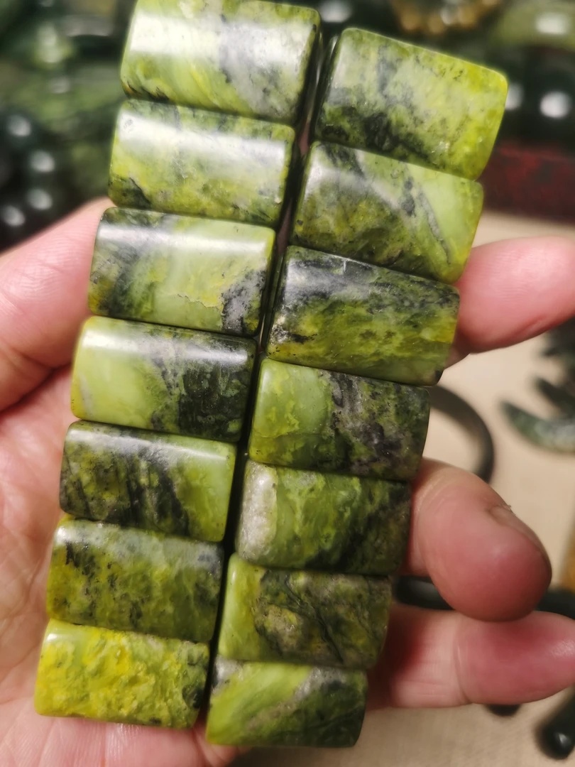 非金属仿珍珠吊坠 非金属吊坠 正宗藏玉药王石黄翠绿手牌脚牌饰品